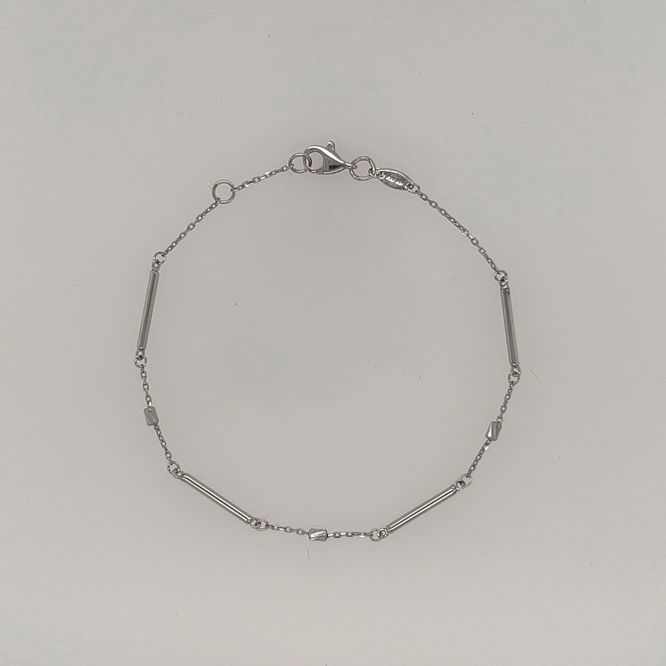 Bar Station Chain Bracelet