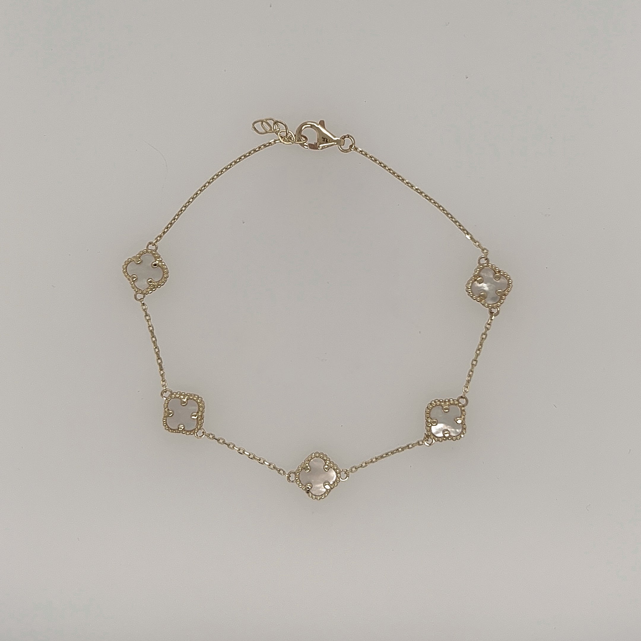 Clover Bracelet - White
