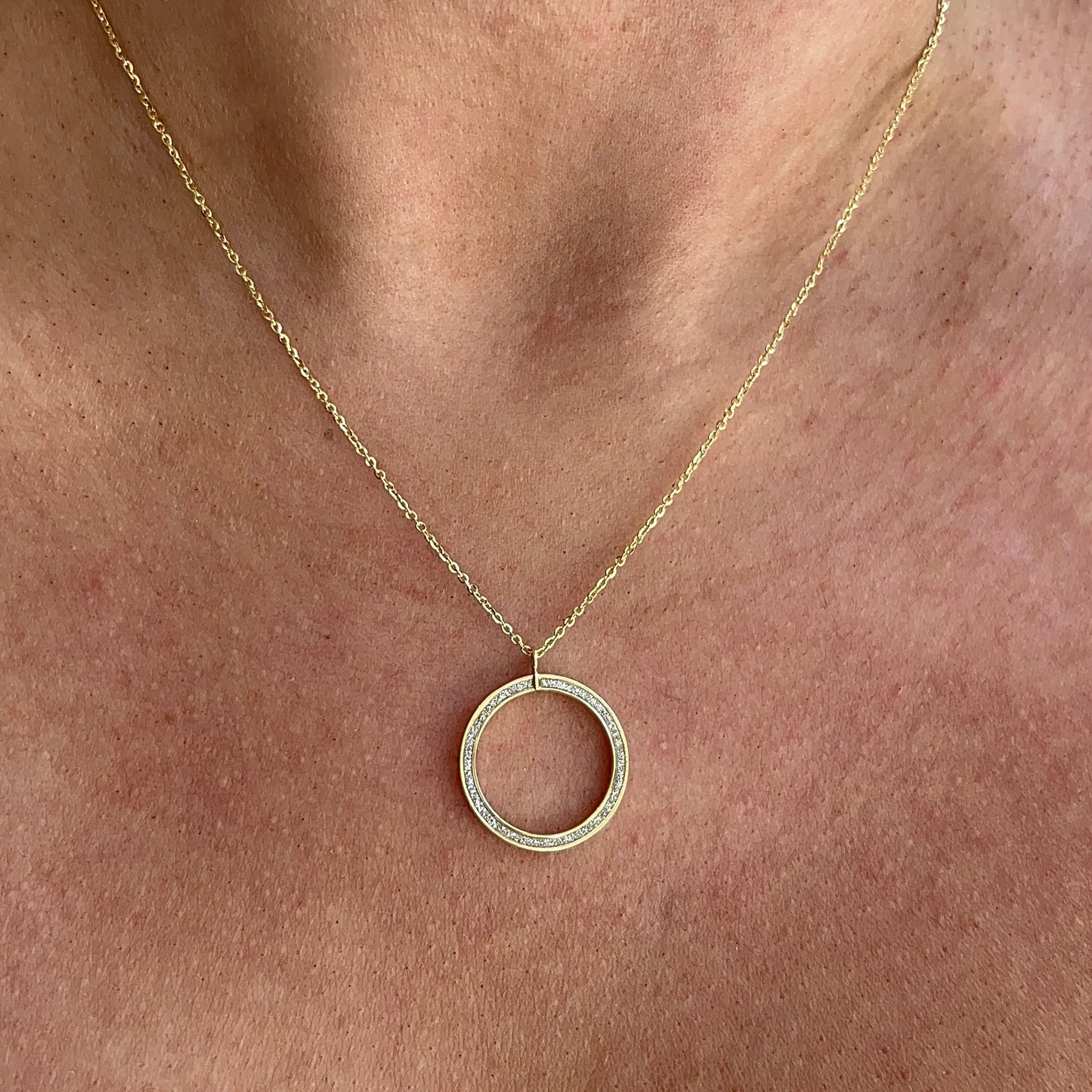 Between the Lines Circle Necklace
